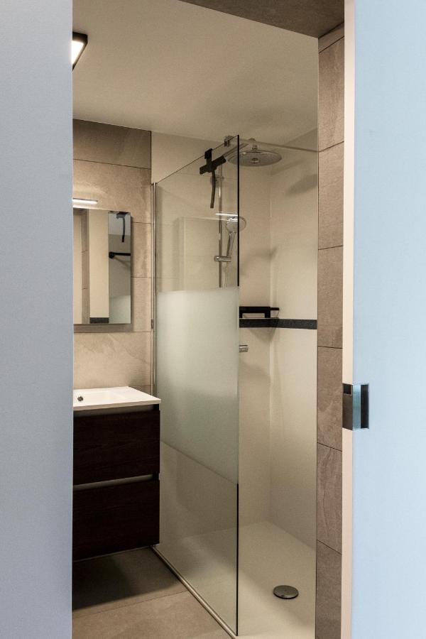 Guesthouse Max Zwijndrecht エクステリア 写真
